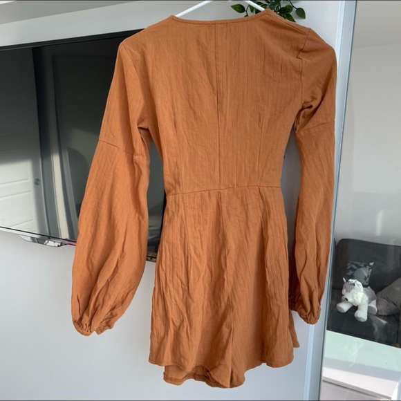 Princess Polly tie front jumpsuit
Size: US 0, UK 4 - Picture 3 of 5